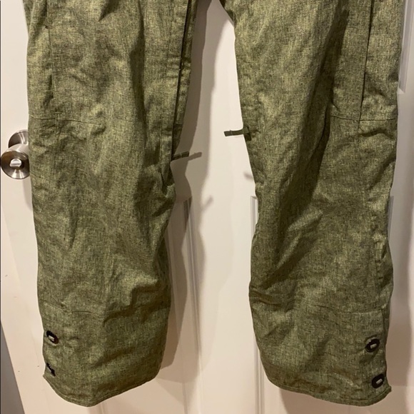 686 Snow Pants Trouser Look EUC - Picture 3 of 16